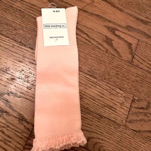 Little stocking co pale peach ruffle lace top knee high sock girls 4-6 years NWT